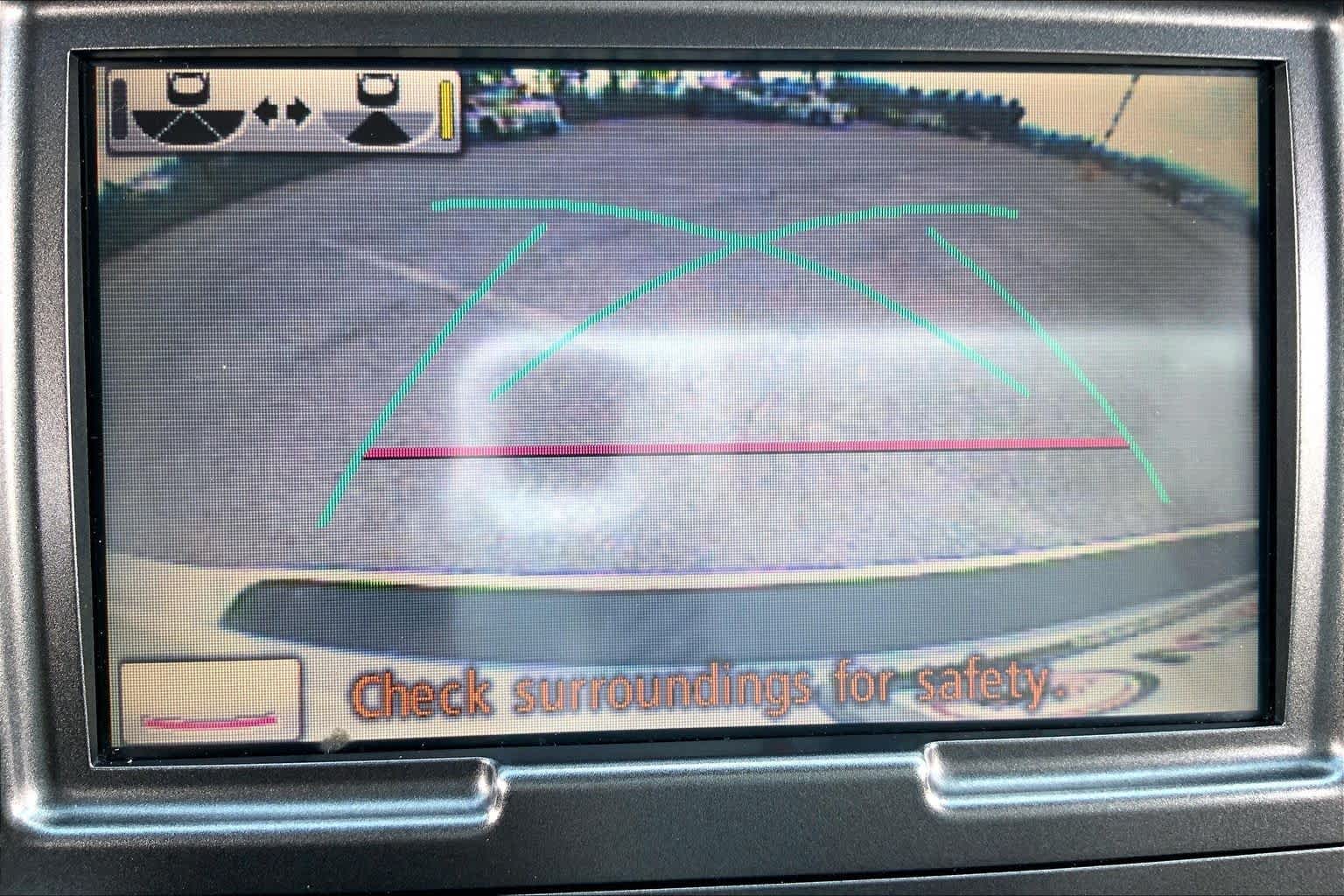 2011 Toyota Sienna photo 25 of 34