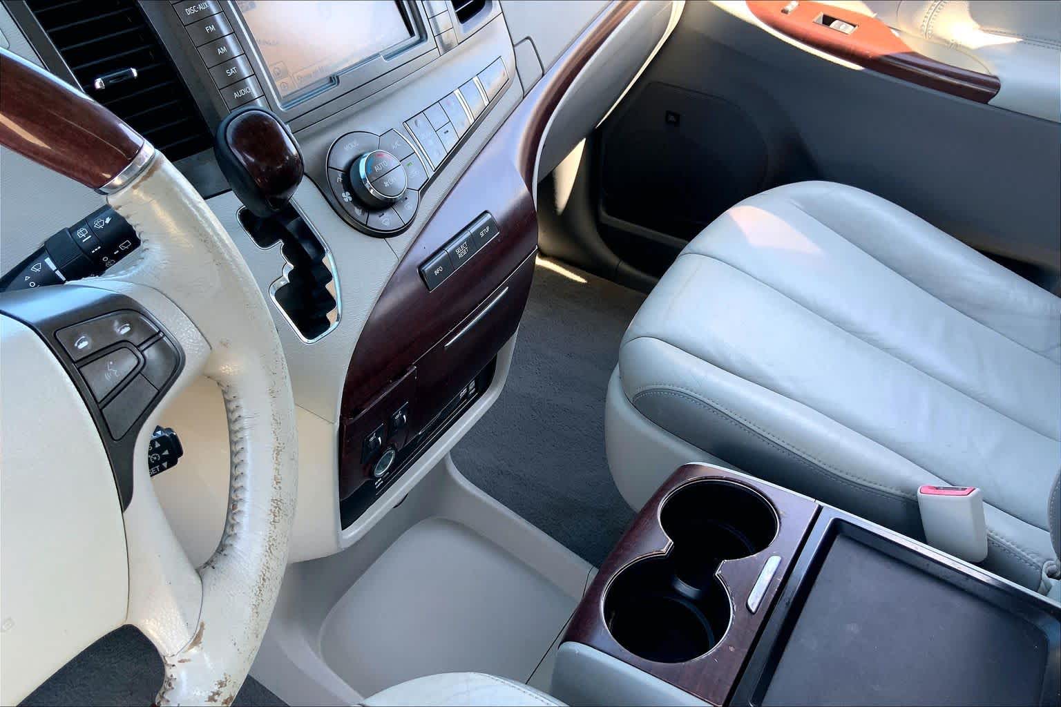 2011 Toyota Sienna Ltd Predawn Gray Mica at Beck & Masten Kia