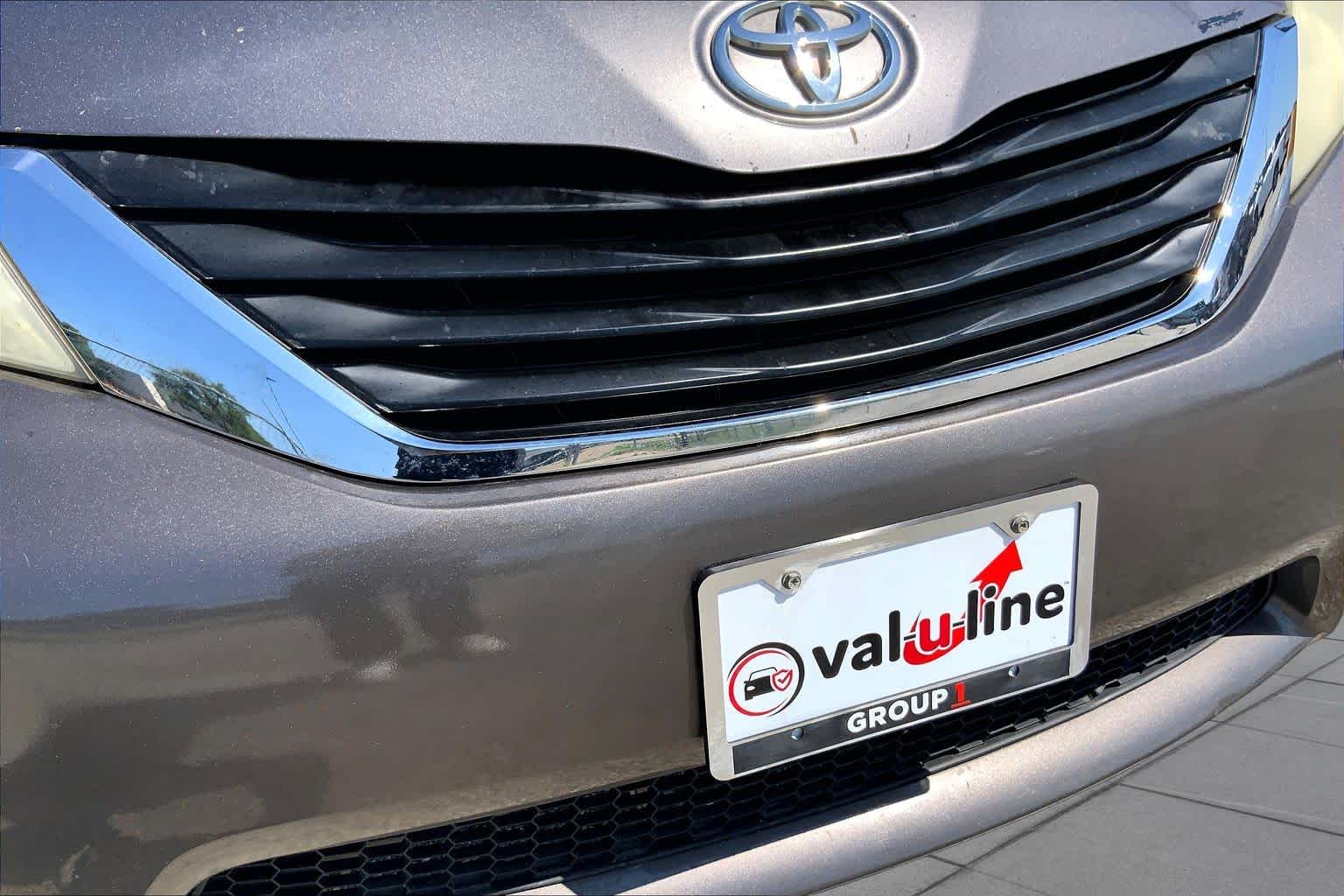 2011 Toyota Sienna Ltd Predawn Gray Mica at Beck & Masten Kia
