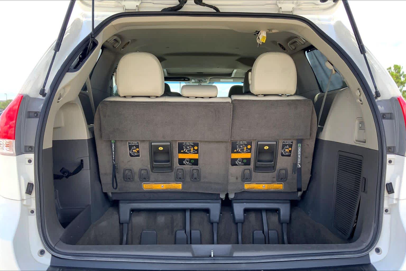 2013 Toyota Sienna XLE Super White at Auto Boutique Texas
