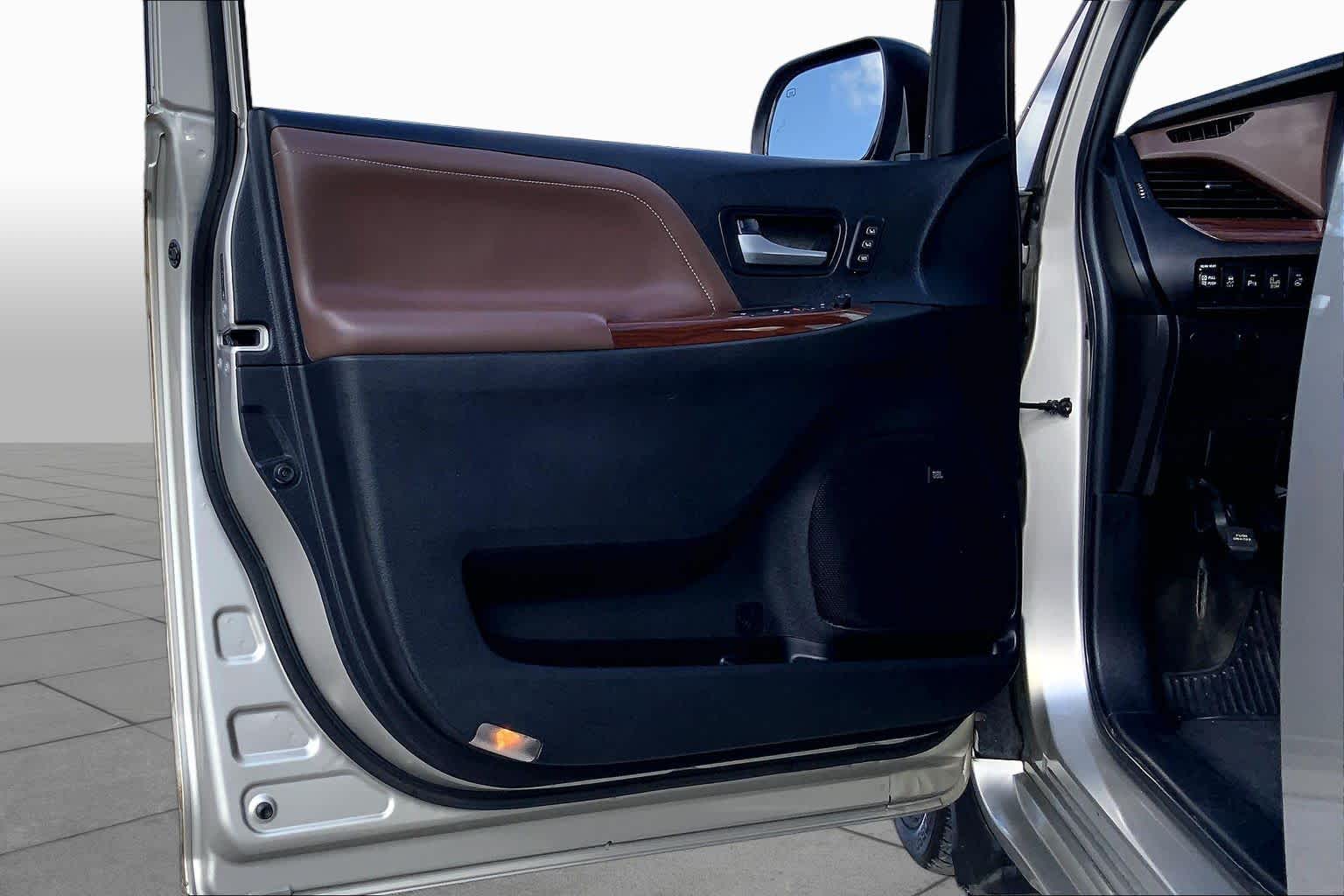 2015 Toyota Sienna Ltd Creme Brulee Mica at AutoNation USA Katy