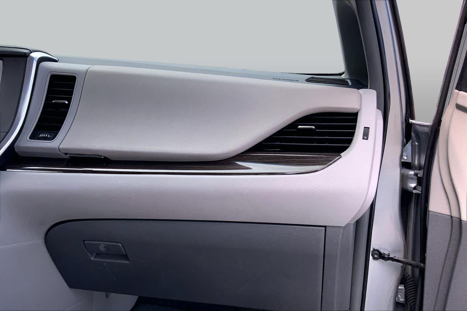 2016 Toyota Sienna XLE Premium Silver Sky Metallic at Beck & Masten Kia