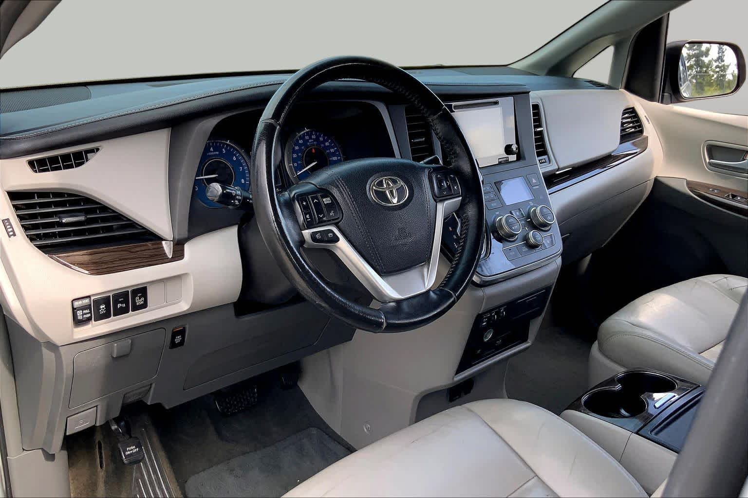 2016 Toyota Sienna XLE Premium Silver Sky Metallic at Beck & Masten Kia