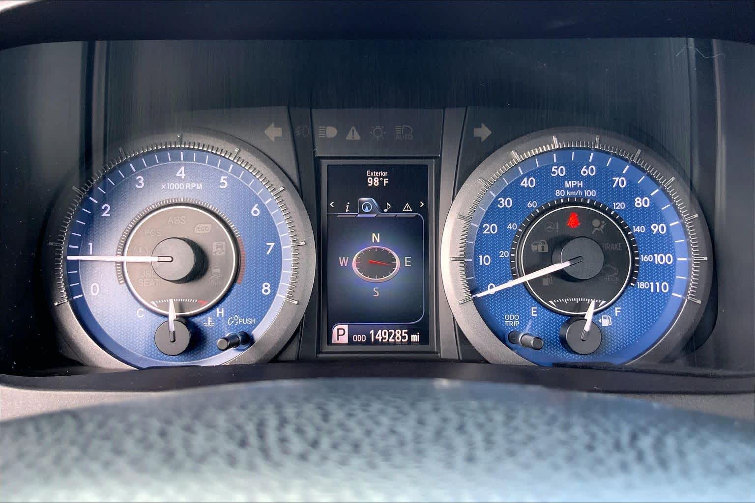 2016 Toyota Sienna XLE Premium Silver Sky Metallic at Beck & Masten Kia