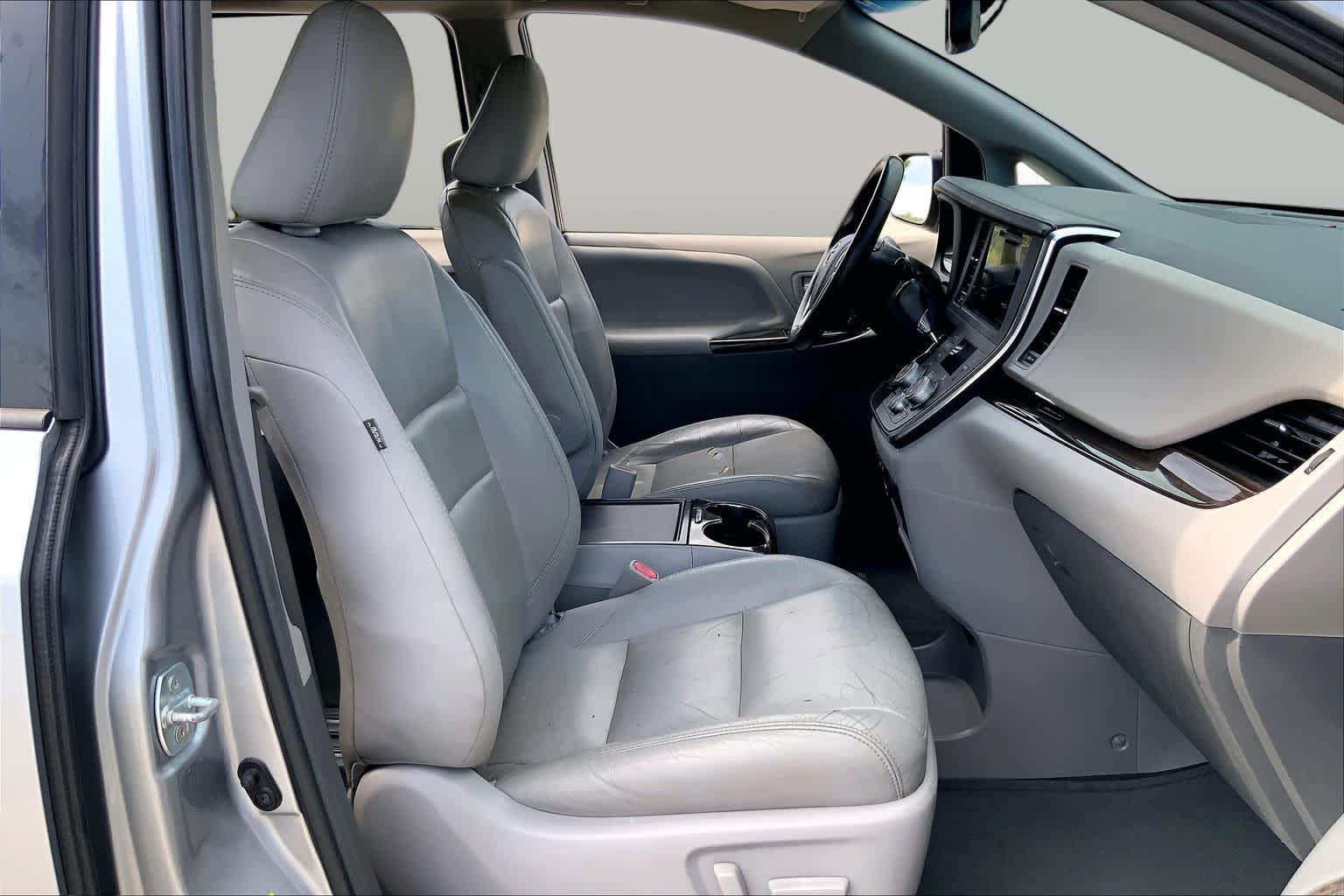2016 Toyota Sienna XLE Premium Silver Sky Metallic at Beck & Masten Kia