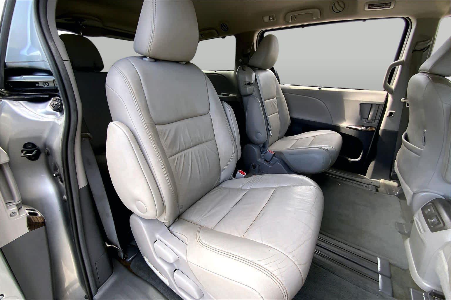 2016 Toyota Sienna XLE Premium Silver Sky Metallic at Beck & Masten Kia
