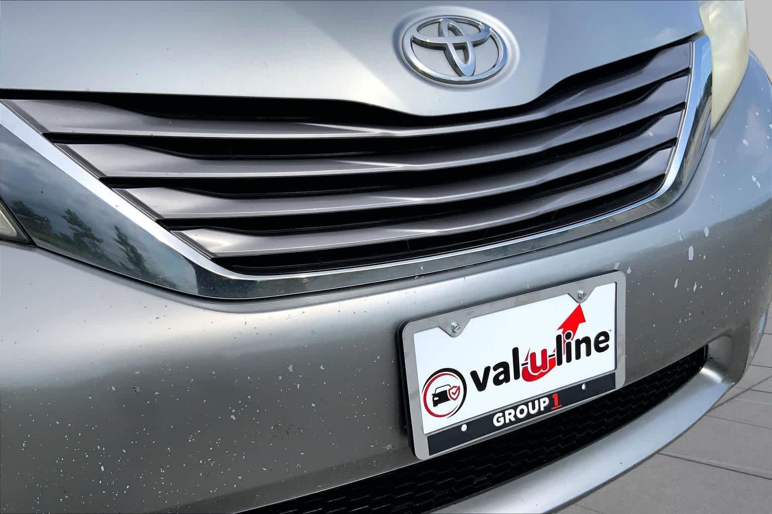 2016 Toyota Sienna XLE Premium Silver Sky Metallic at Beck & Masten Kia