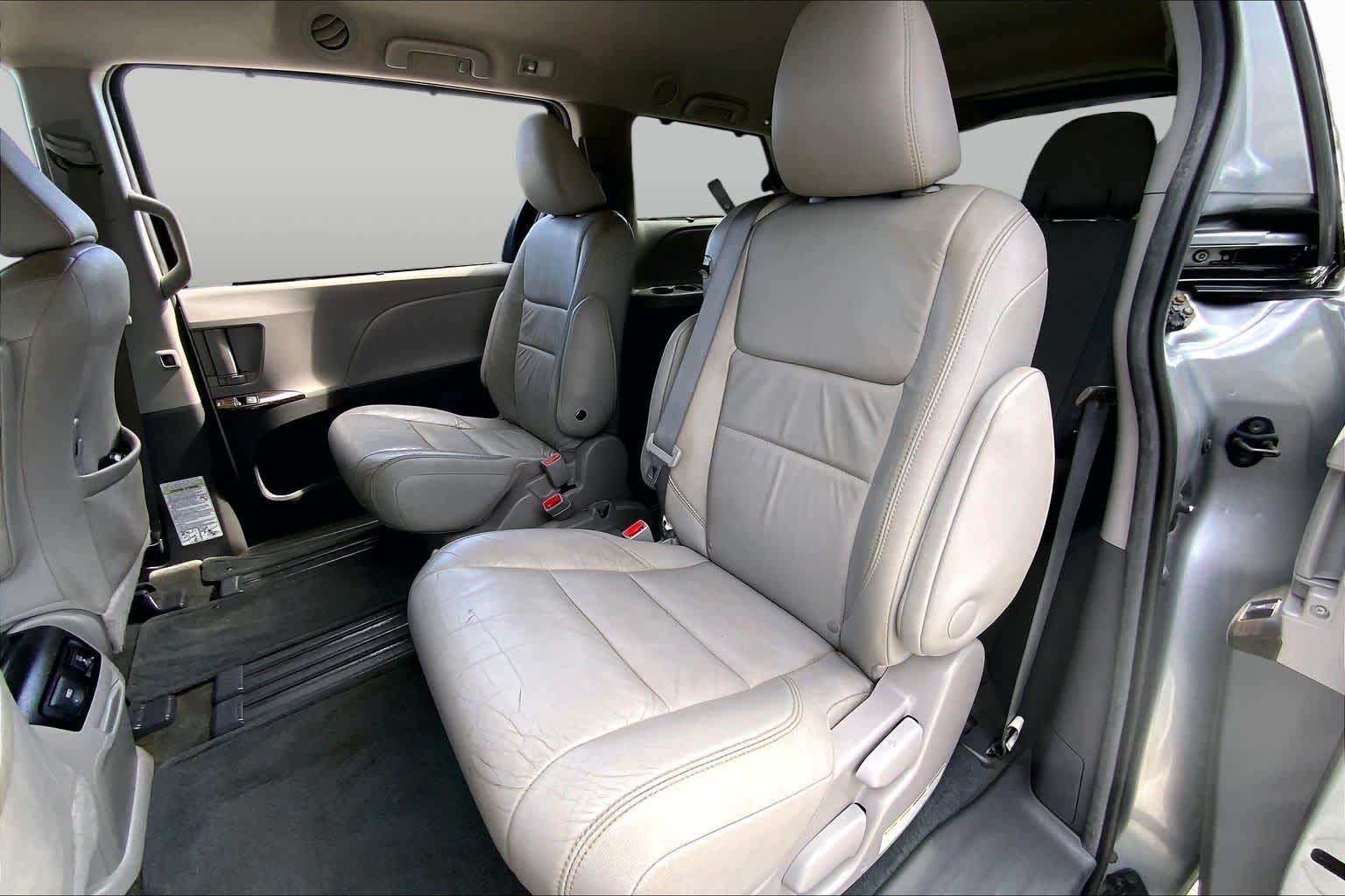 2016 Toyota Sienna XLE Premium Silver Sky Metallic at Beck & Masten Kia