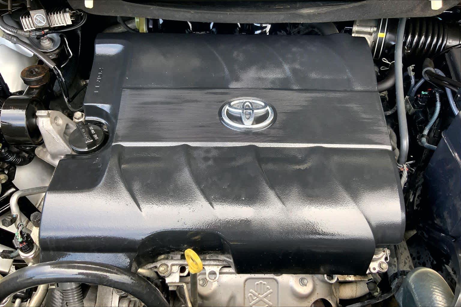 2016 Toyota Sienna XLE Premium Silver Sky Metallic at Beck & Masten Kia