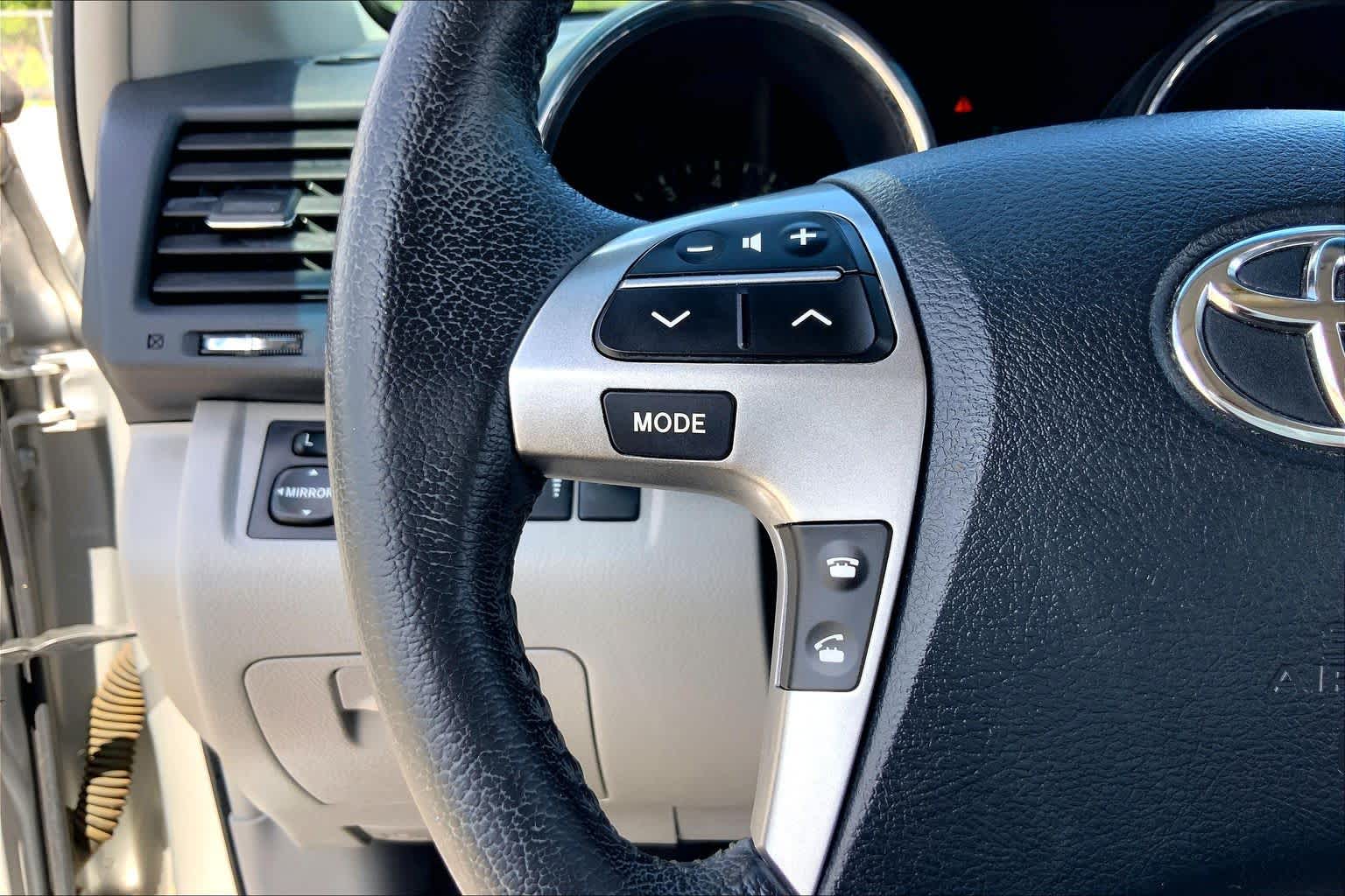 2013 Toyota Highlander Limited Classic Silver Metallic at Mac Haik Ford