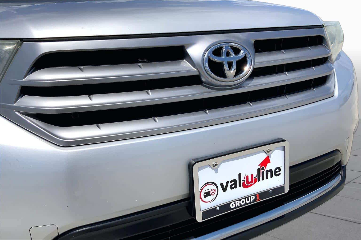 2013 Toyota Highlander Limited Classic Silver Metallic at Mac Haik Ford