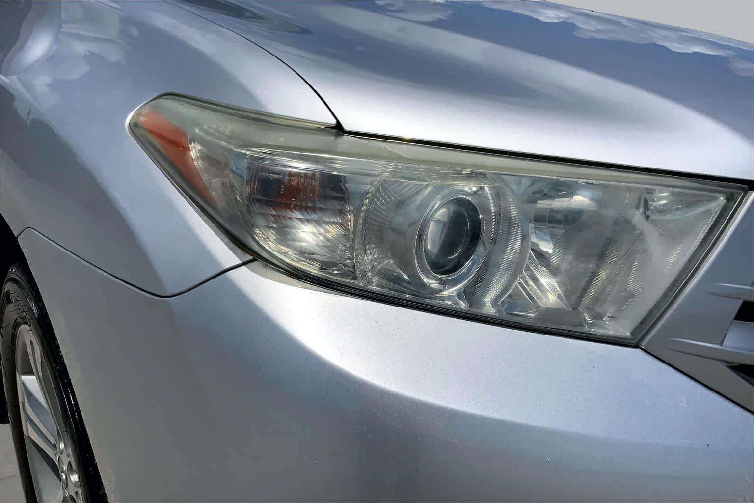 2013 Toyota Highlander Limited Classic Silver Metallic at Mac Haik Ford