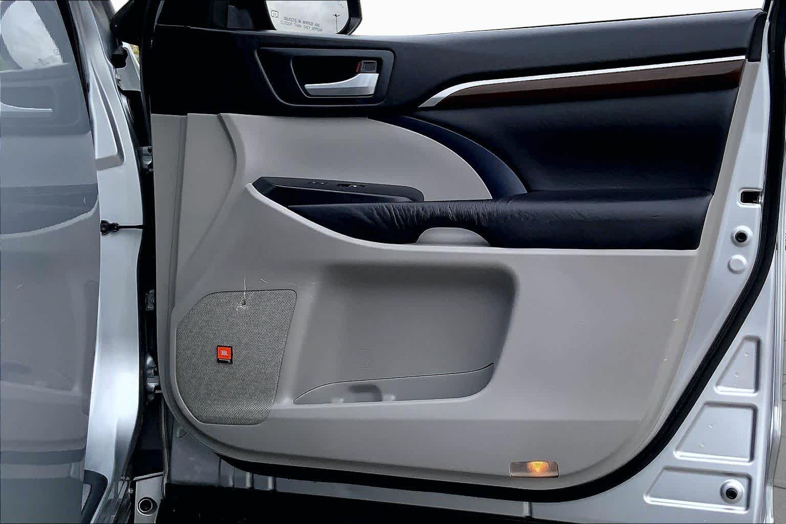 2015 Toyota Highlander Limited Silver Sky Metallic at Lexus of Clear Lake