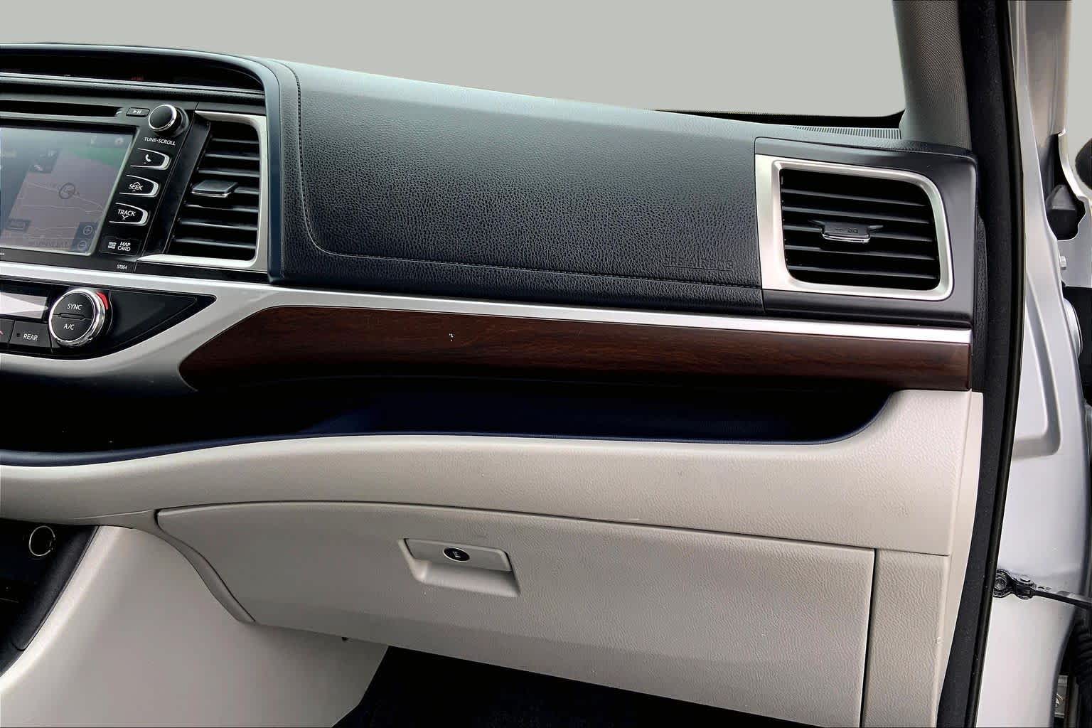 2015 Toyota Highlander Limited Silver Sky Metallic at Lexus of Clear Lake