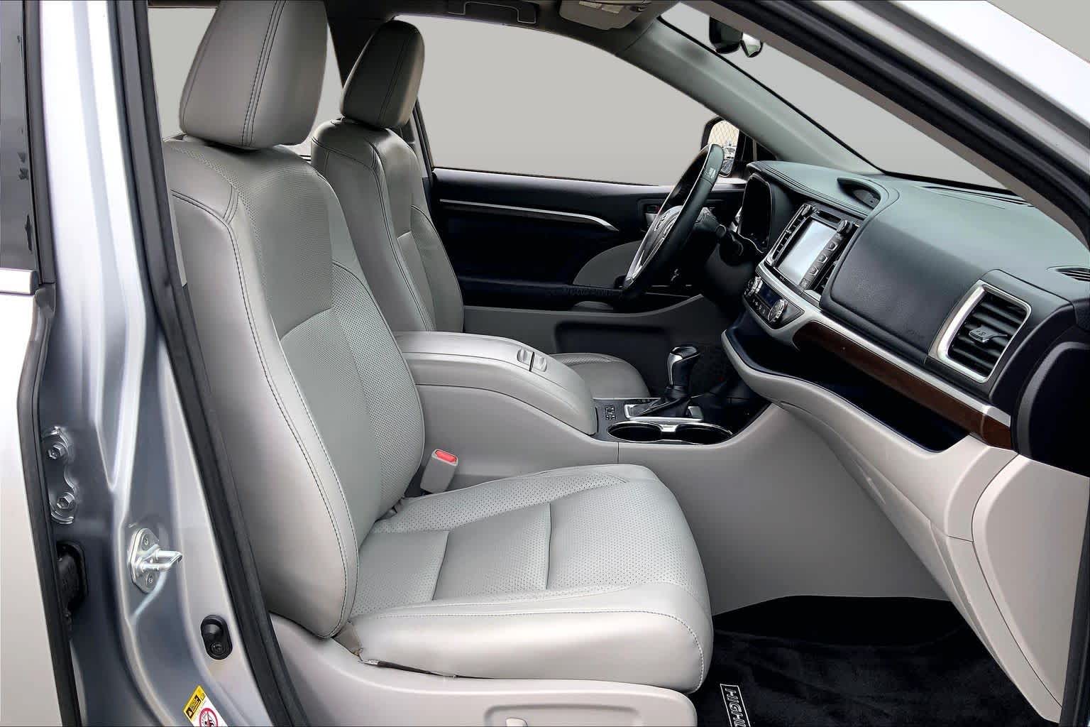 2015 Toyota Highlander Limited Silver Sky Metallic at Lexus of Clear Lake