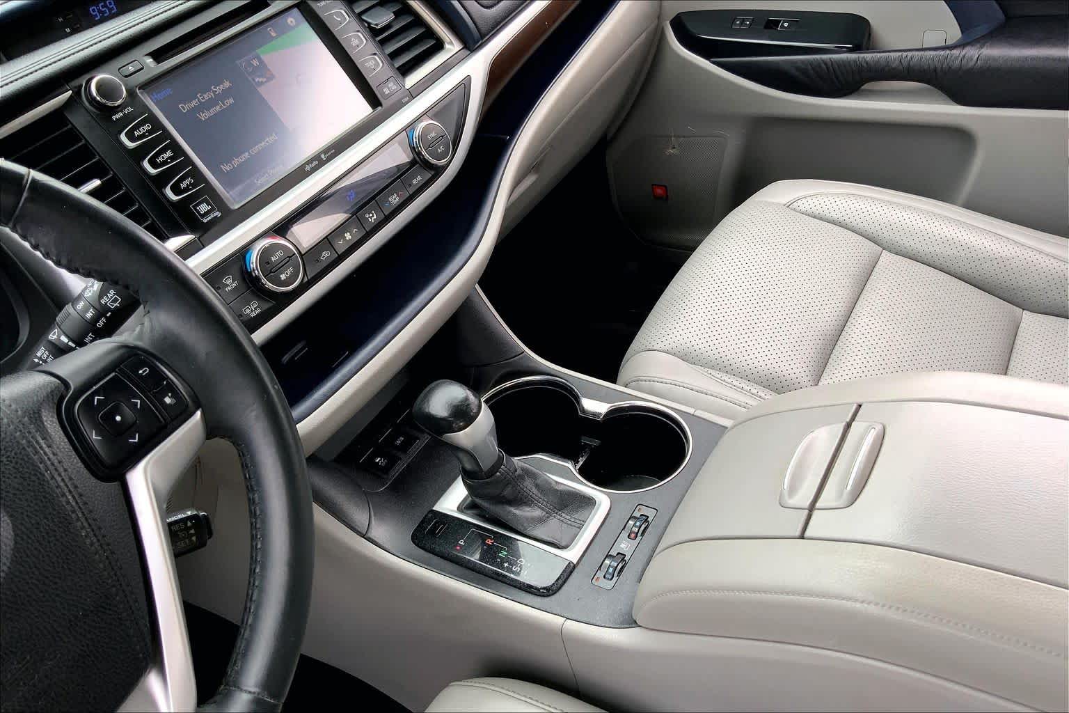 2015 Toyota Highlander Limited Silver Sky Metallic at Lexus of Clear Lake