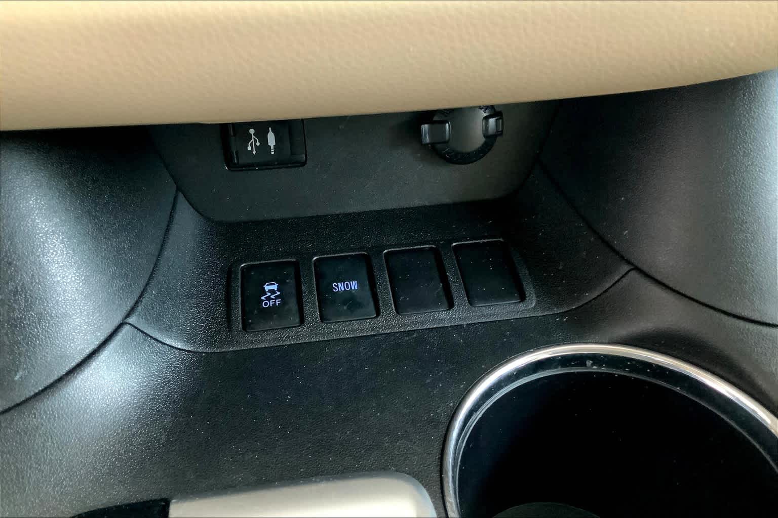 2016 Toyota Highlander Limited Alumina Jade Metallic at AutoNation Toyota Gulf Fwy