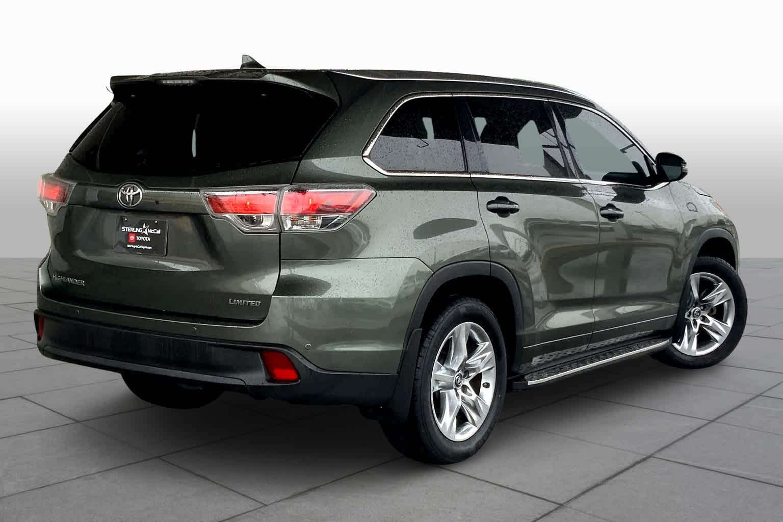 2016 Toyota Highlander Limited Alumina Jade Metallic at AutoNation Toyota Gulf Fwy