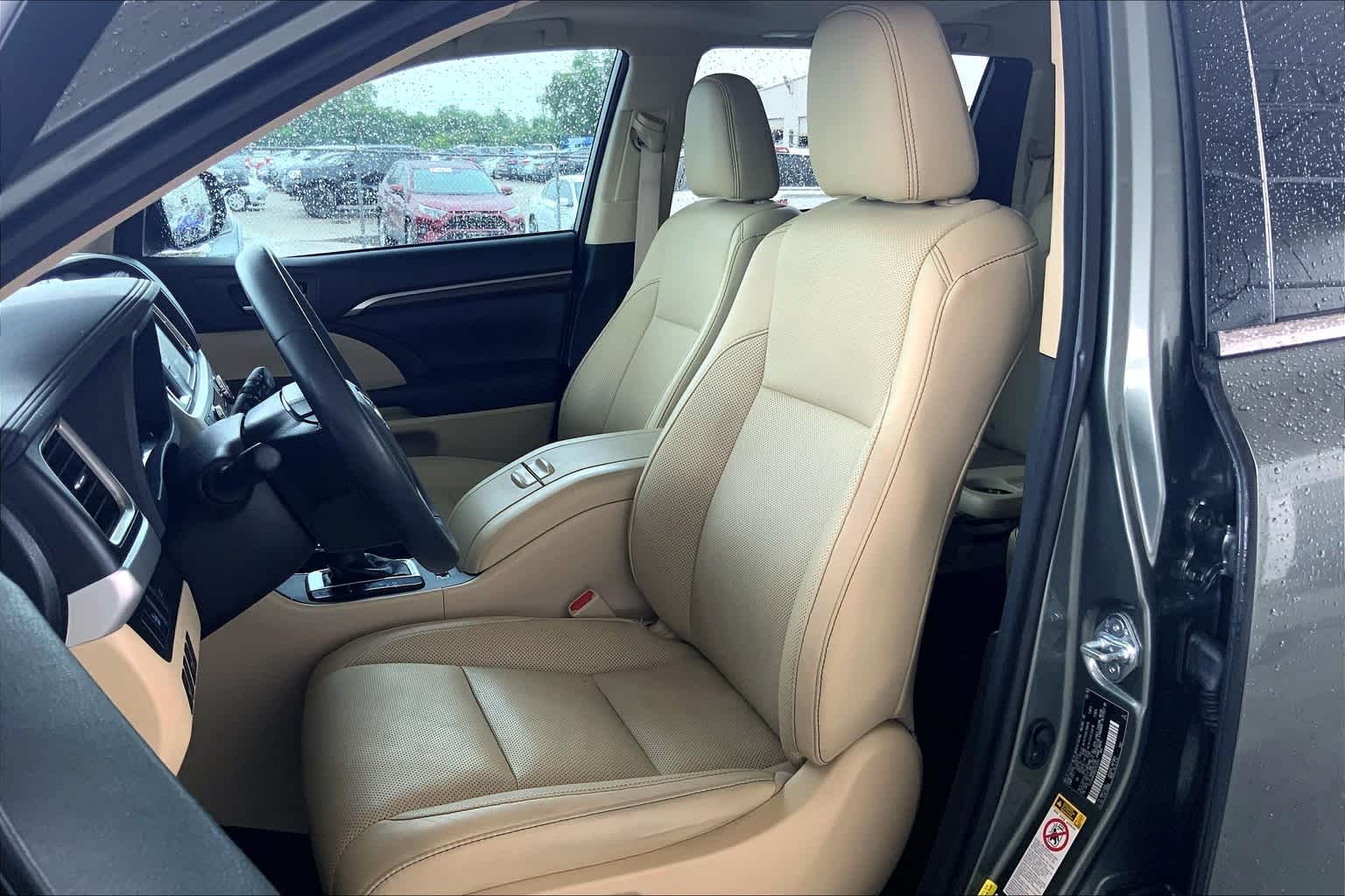 2016 Toyota Highlander Limited Alumina Jade Metallic at AutoNation Toyota Gulf Fwy
