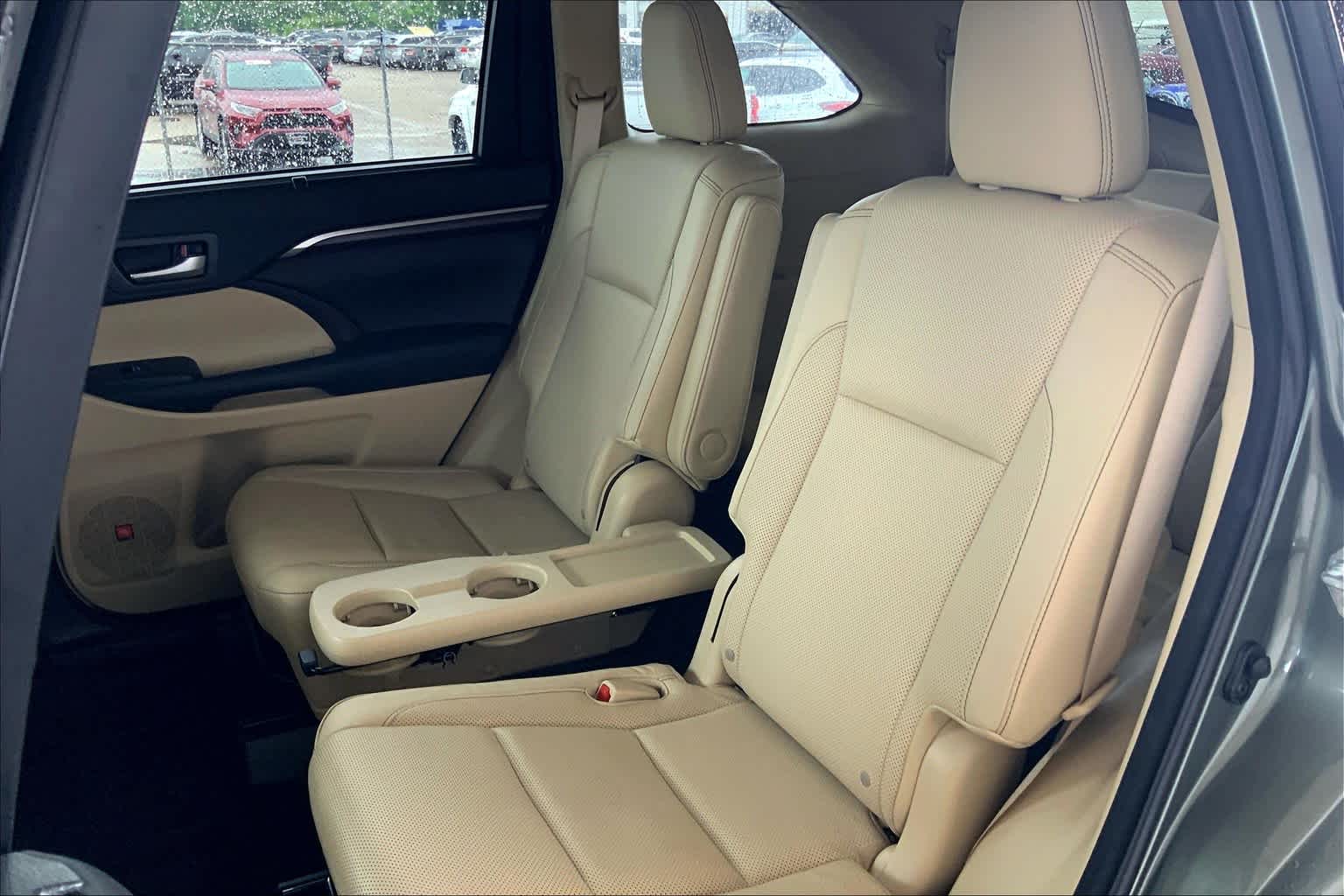 2016 Toyota Highlander Limited Alumina Jade Metallic at AutoNation Toyota Gulf Fwy