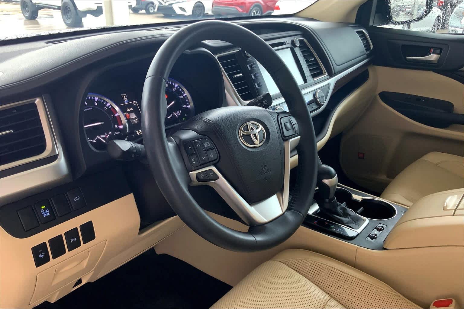 2016 Toyota Highlander Limited Alumina Jade Metallic at AutoNation Toyota Gulf Fwy