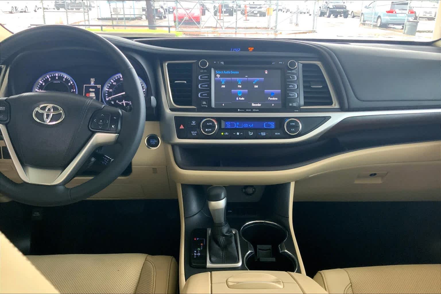 2016 Toyota Highlander Limited Alumina Jade Metallic at AutoNation Toyota Gulf Fwy
