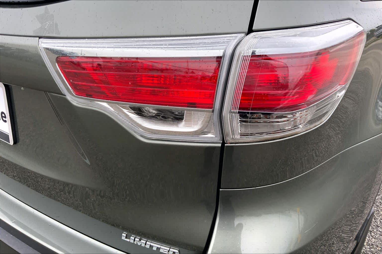 2016 Toyota Highlander Limited Alumina Jade Metallic at Mercedes-Benz of Houston North