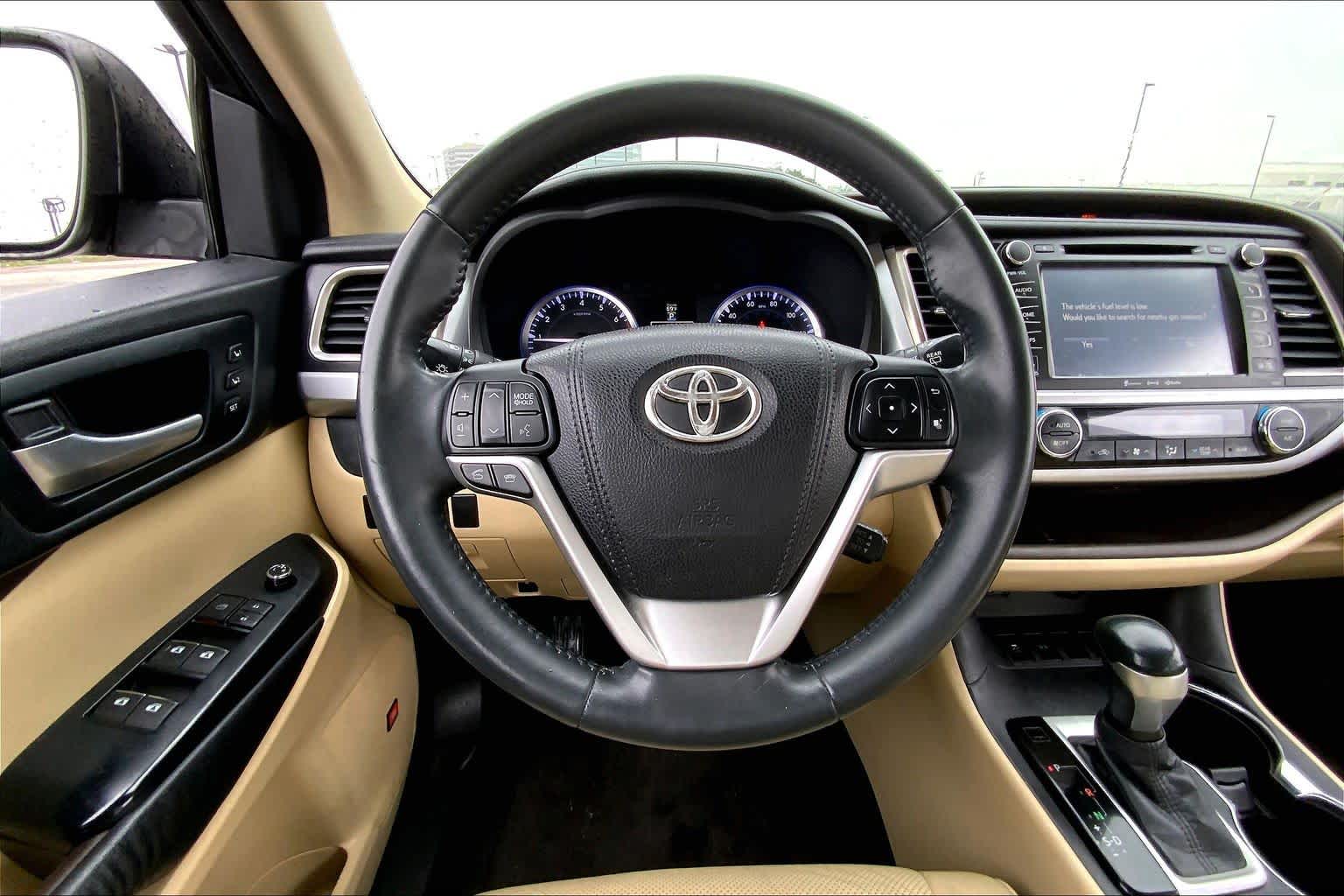2016 Toyota Highlander Limited Alumina Jade Metallic at Mercedes-Benz of Houston North