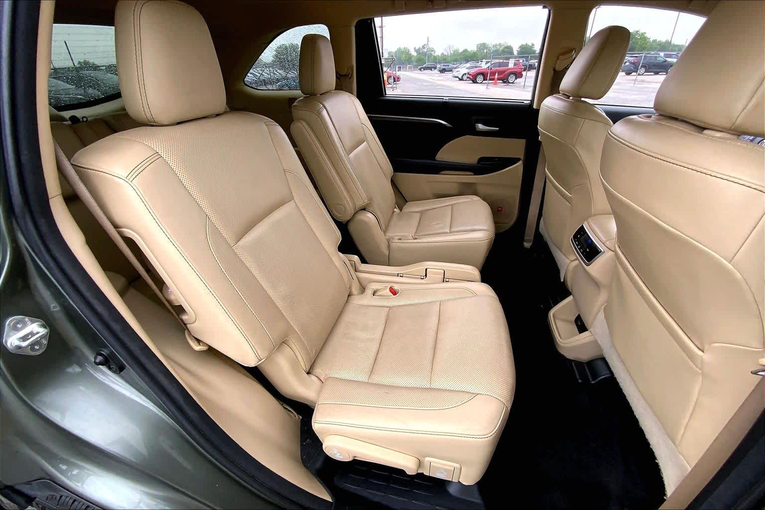 2016 Toyota Highlander Limited Alumina Jade Metallic at Mercedes-Benz of Houston North