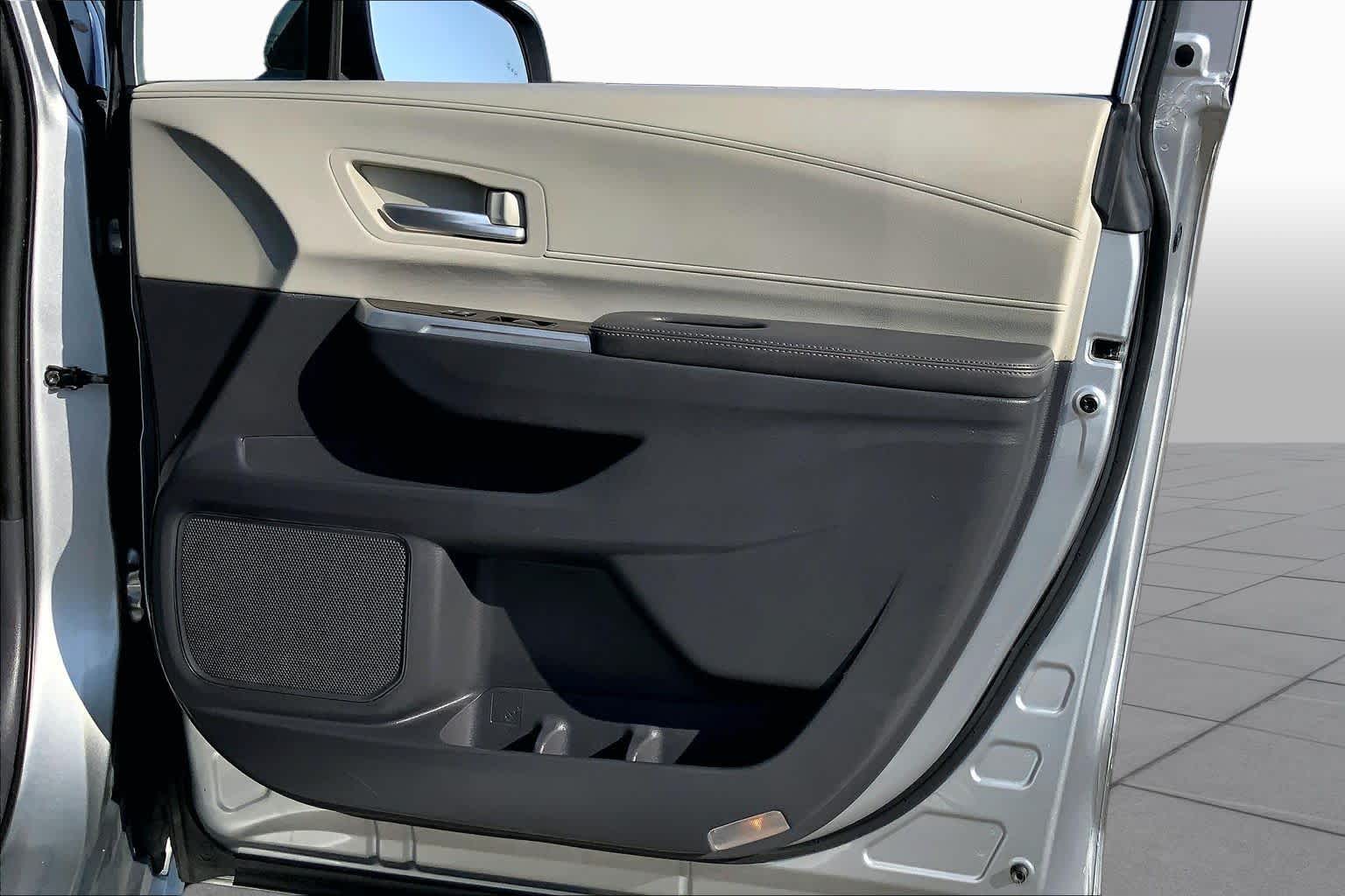 2022 Toyota Sienna XLE Celestial Silver Metallic at AutoNation USA Katy