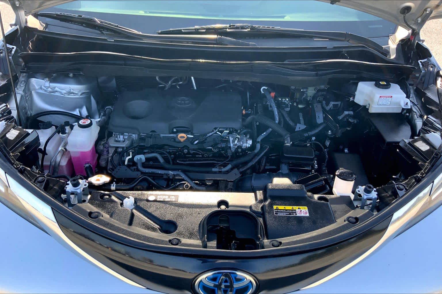 2022 Toyota Sienna XLE Celestial Silver Metallic at AutoNation USA Katy