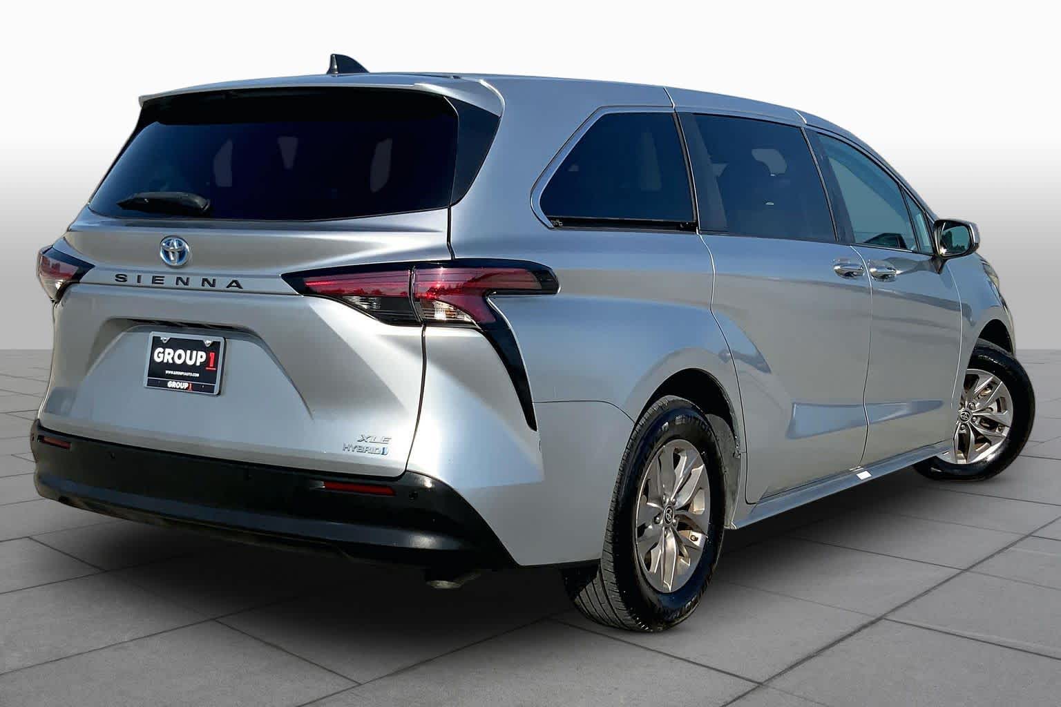 2022 Toyota Sienna XLE Celestial Silver Metallic at AutoNation USA Katy