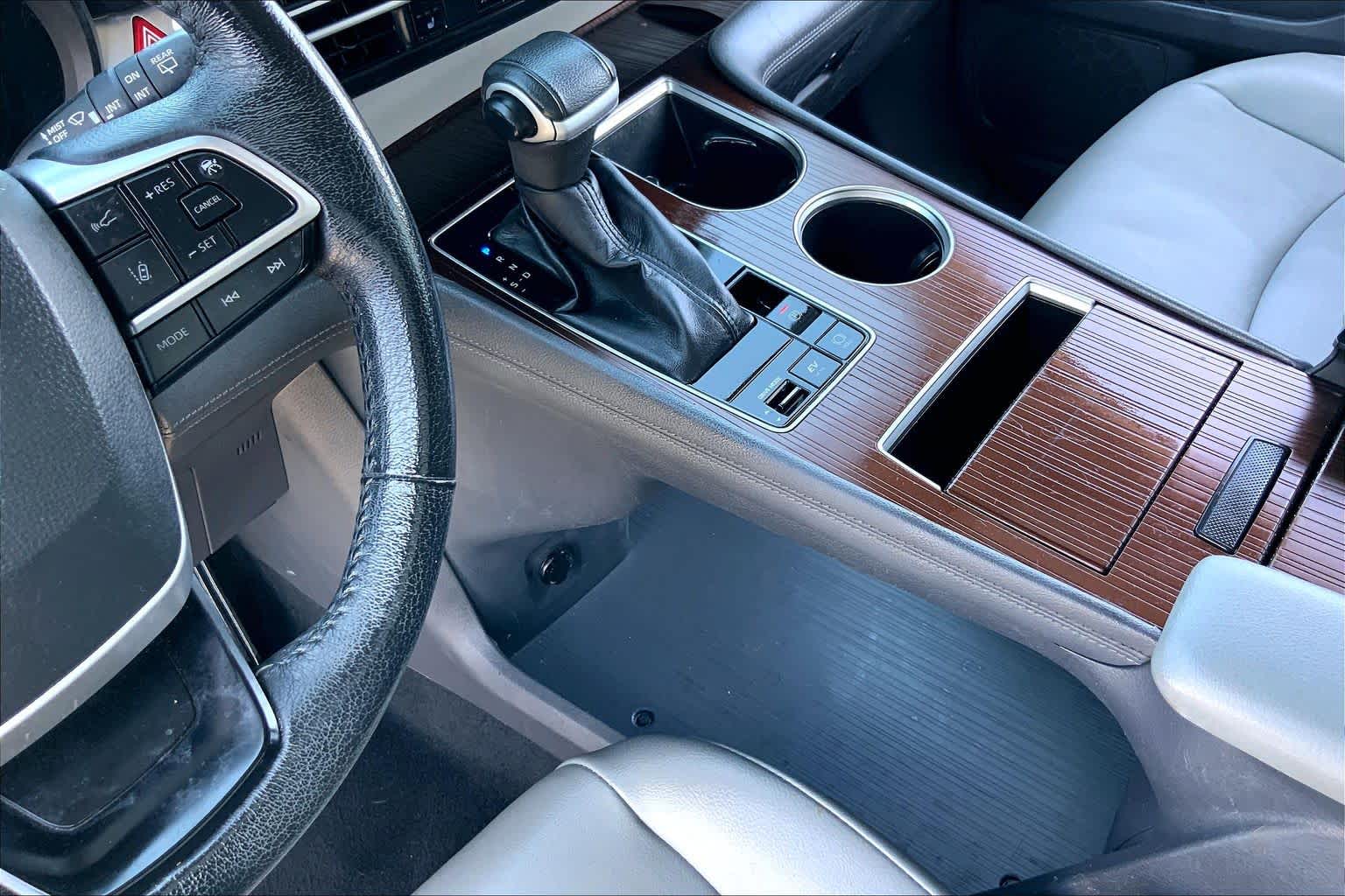 2022 Toyota Sienna XLE Celestial Silver Metallic at AutoNation USA Katy