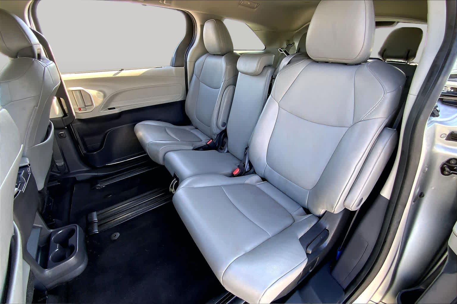 2022 Toyota Sienna XLE Celestial Silver Metallic at AutoNation USA Katy
