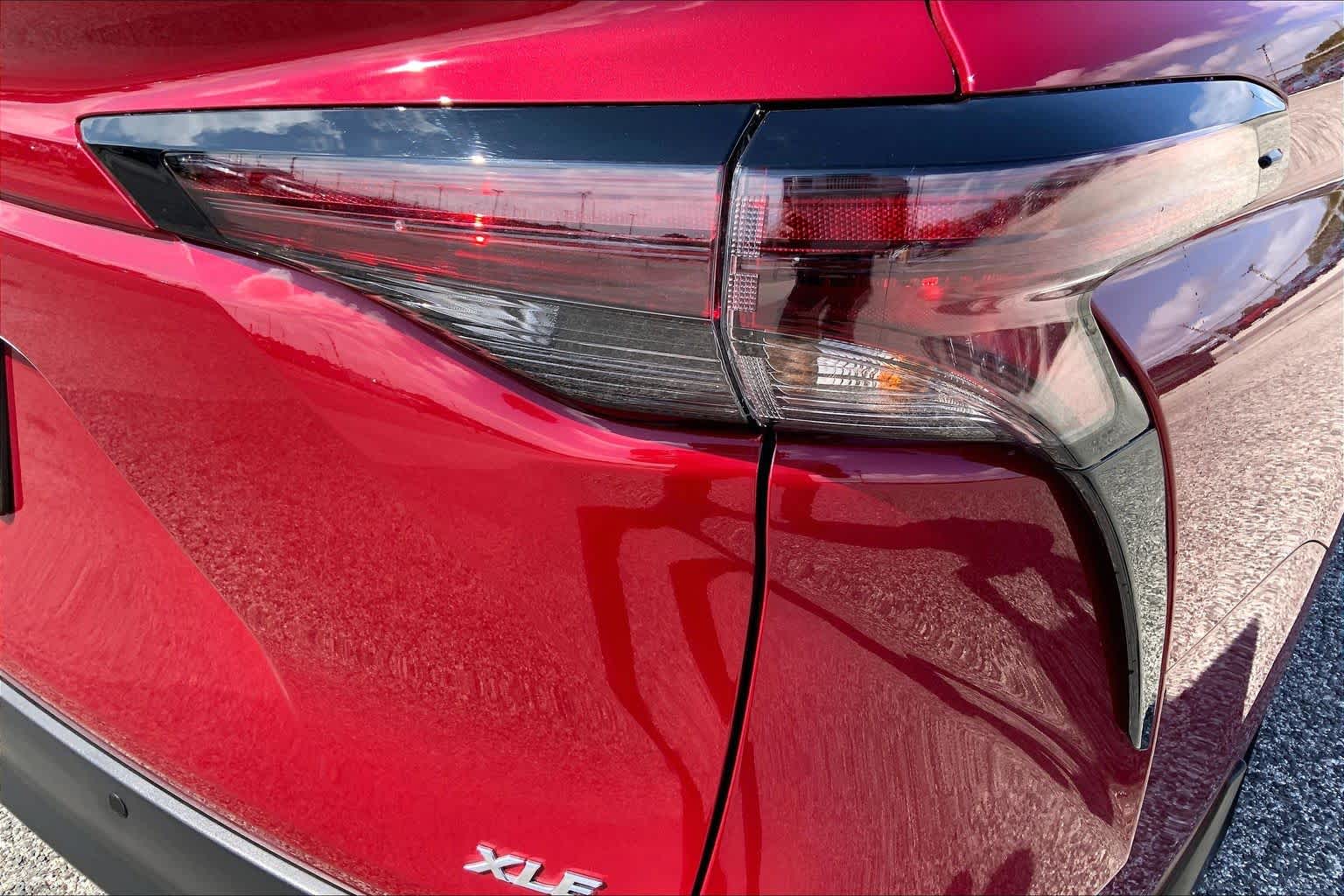 2026 Toyota Sienna XLE Ruby Flare Pearl at Group 1 Toyota Southwest