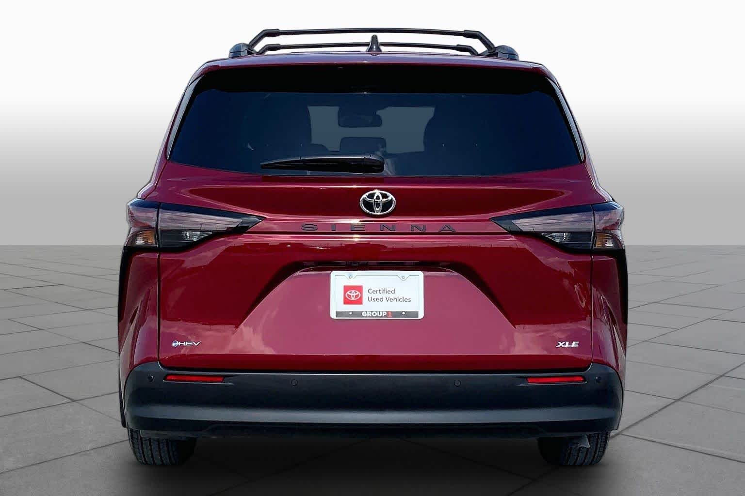 2026 Toyota Sienna XLE Ruby Flare Pearl at Group 1 Toyota Southwest