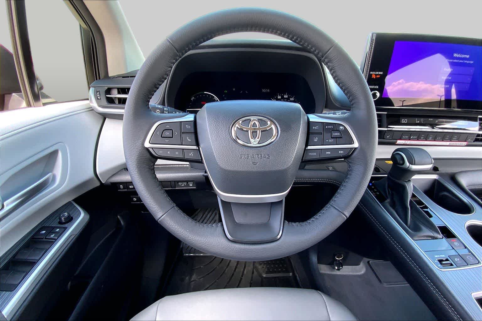 2026 Toyota Sienna XLE Ruby Flare Pearl at Group 1 Toyota Southwest