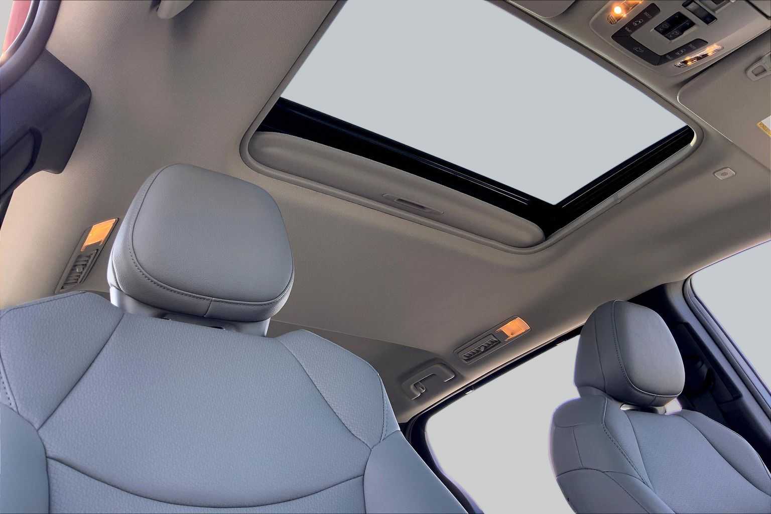 2026 Toyota Sienna XLE Ruby Flare Pearl at Group 1 Toyota Southwest
