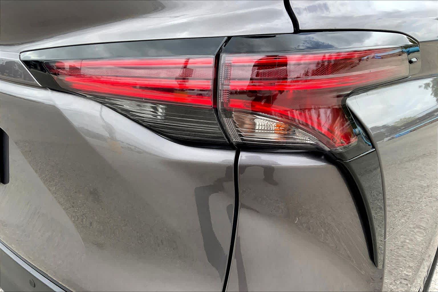 2021 Toyota Sienna XLE Predawn Gray Mica at Westside Kia