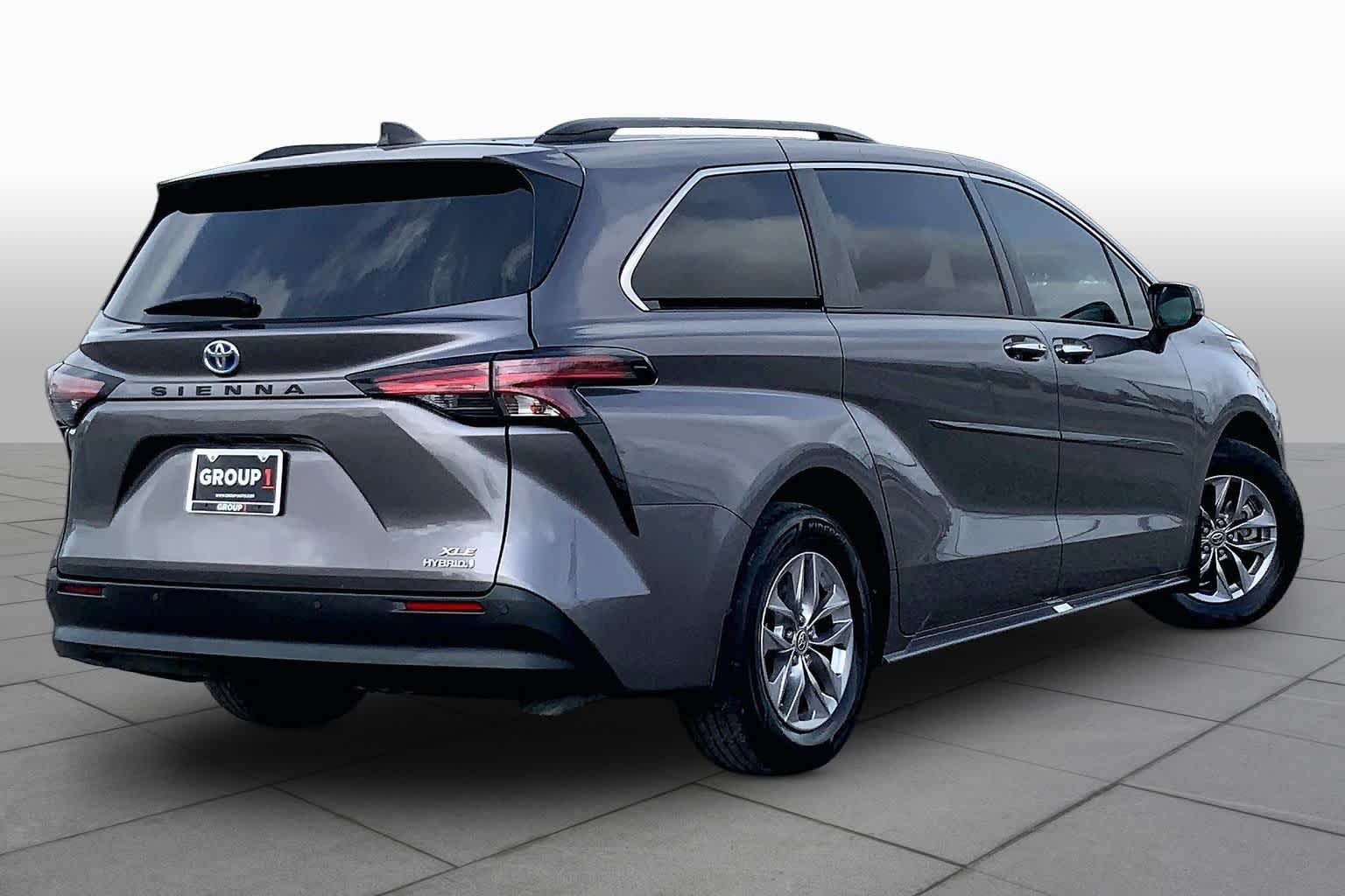 2022 Toyota Sienna XLE Predawn Gray Mica at Westside Kia