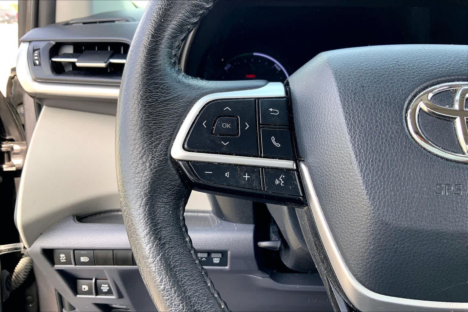 2022 Toyota Sienna XLE Predawn Gray Mica at Westside Kia