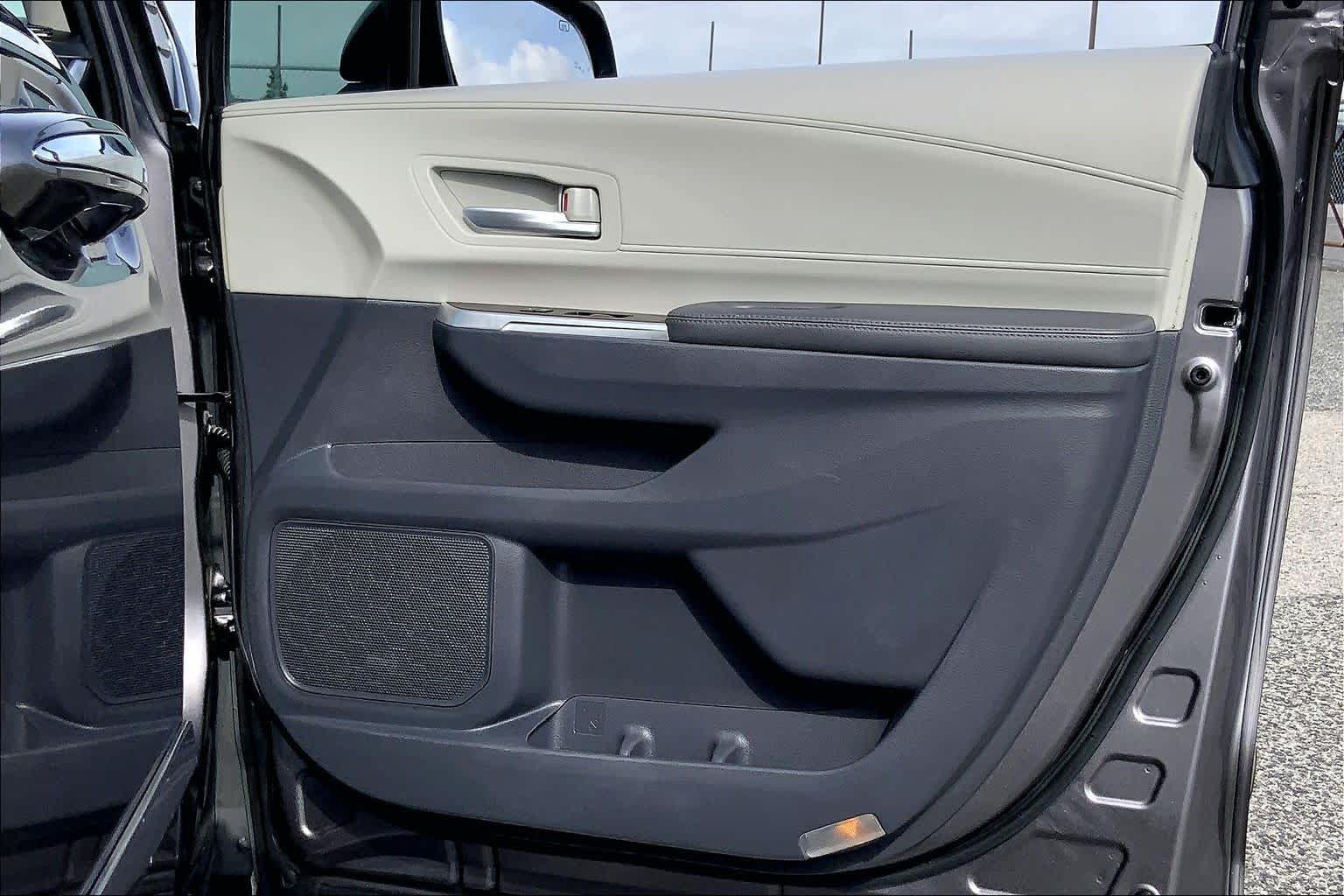 2022 Toyota Sienna XLE Predawn Gray Mica at Westside Kia