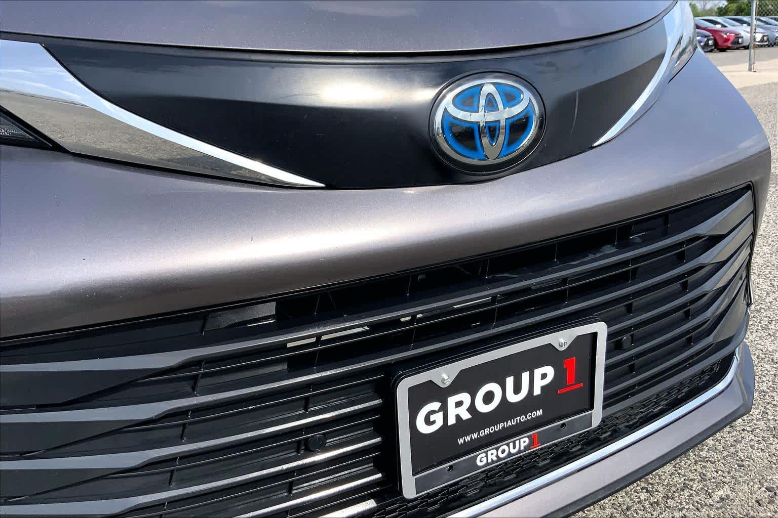 2022 Toyota Sienna XLE Predawn Gray Mica at Westside Kia