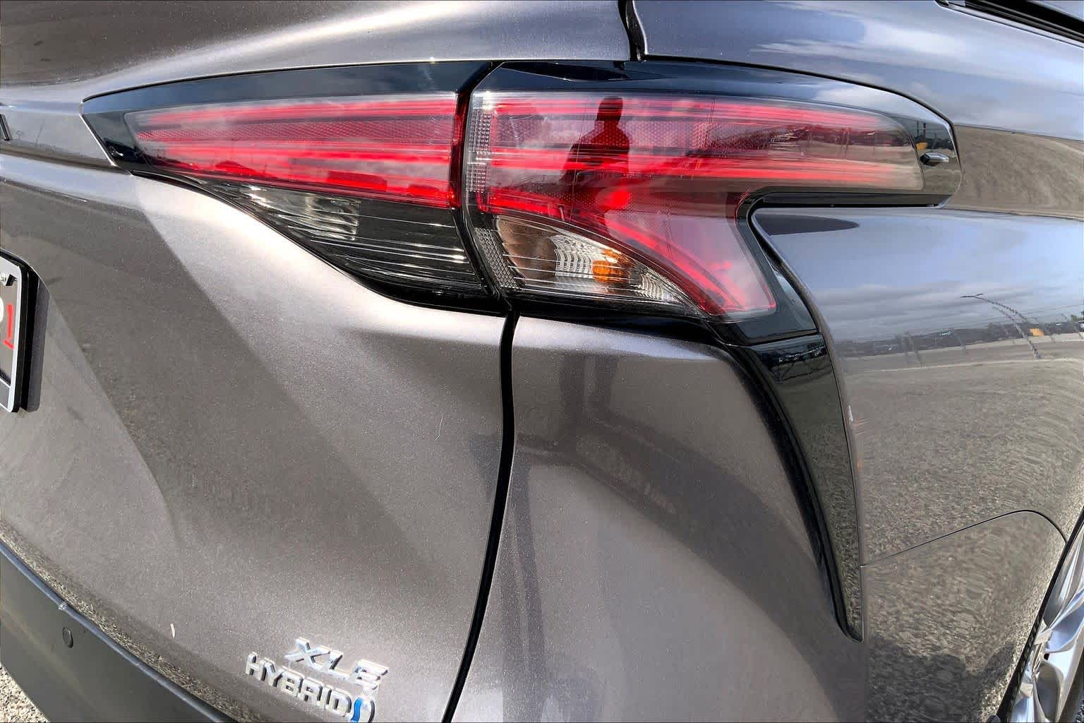 2022 Toyota Sienna XLE Predawn Gray Mica at Westside Kia