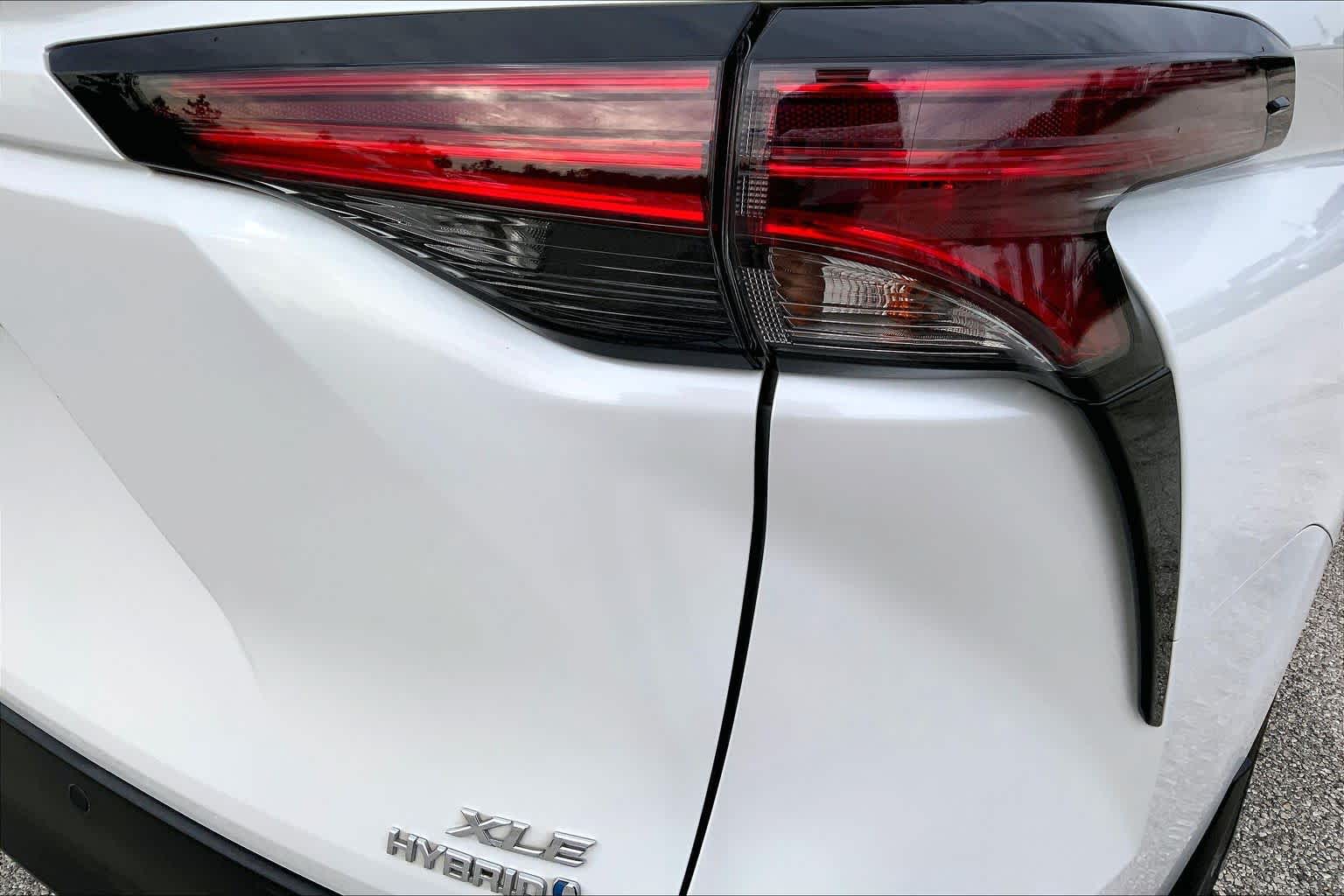 2022 Toyota Sienna photo 30 of 36