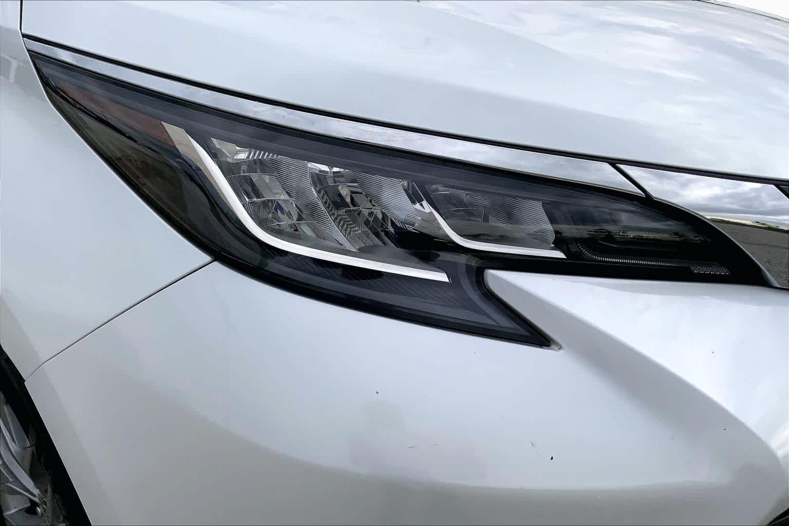 2022 Toyota Sienna photo 27 of 36