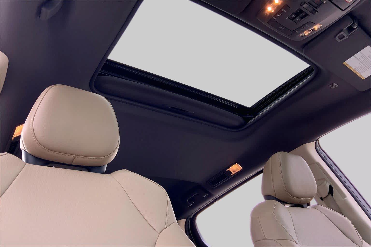 2022 Toyota Sienna photo 14 of 36