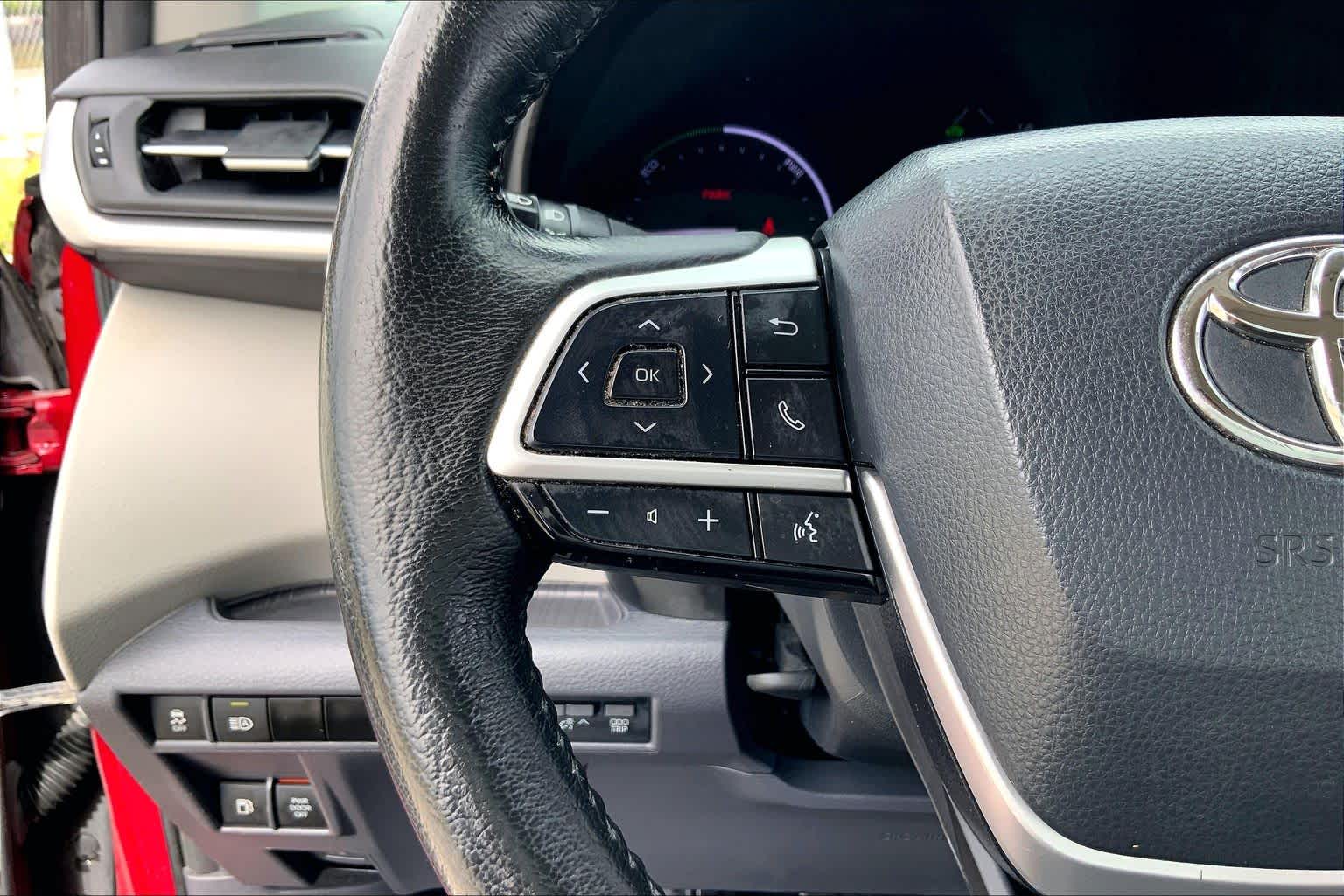 2023 Toyota Sienna XLE Ruby Flare Pearl at AutoNation USA Houston