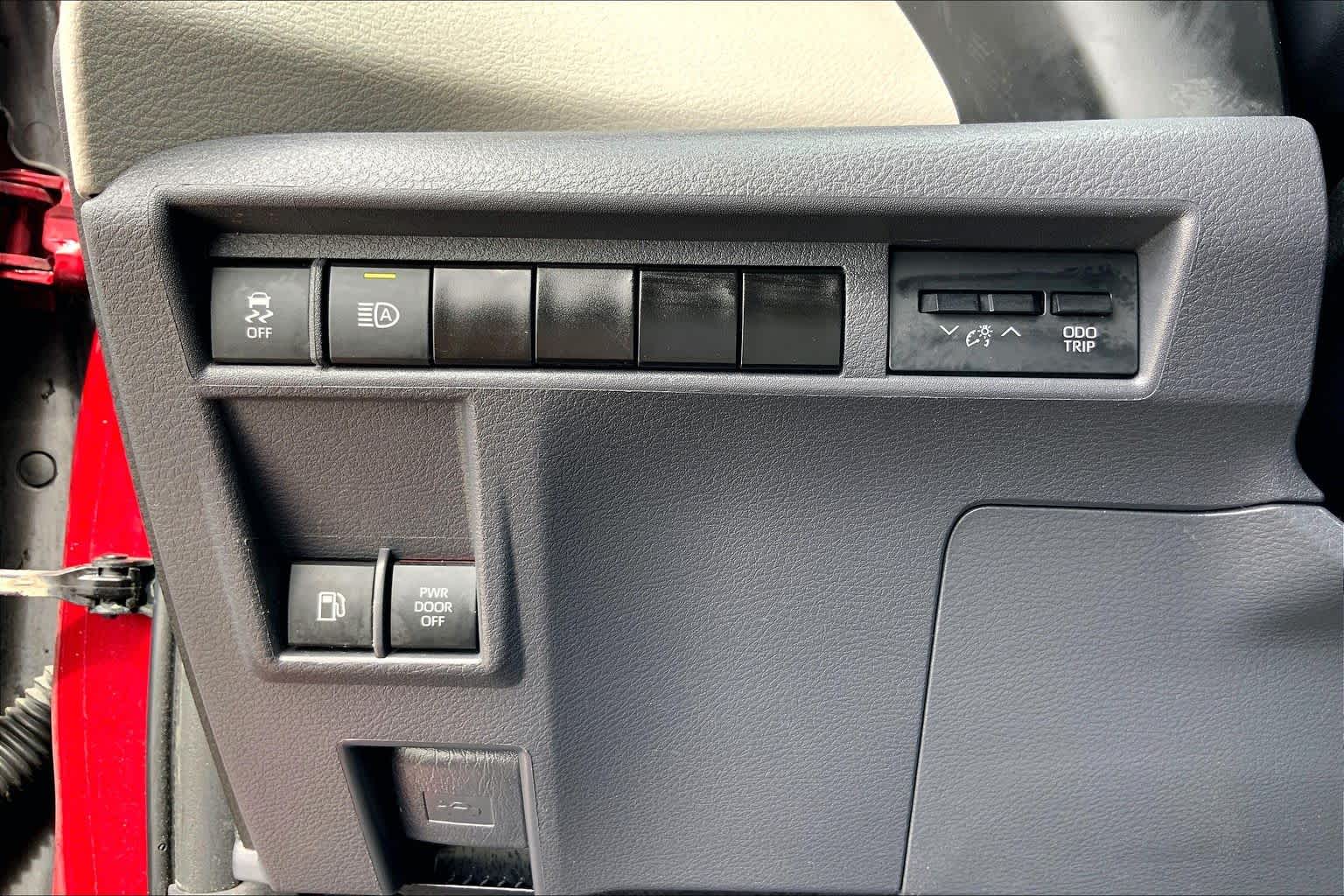 2023 Toyota Sienna XLE Ruby Flare Pearl at AutoNation USA Houston