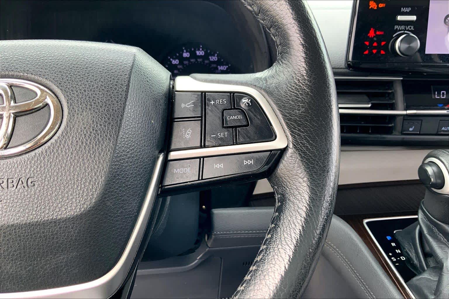 2023 Toyota Sienna XLE Ruby Flare Pearl at AutoNation USA Houston